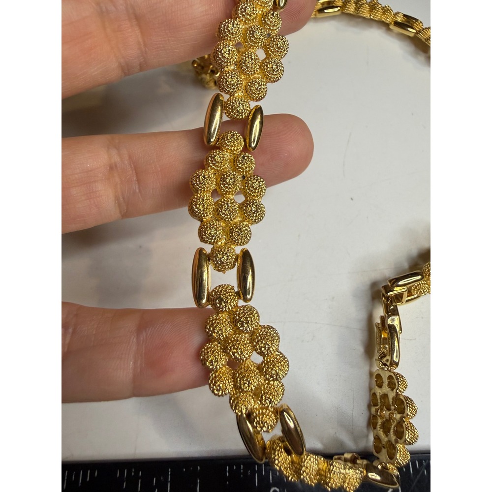Gold Tone Textured Floral Link Collar Necklace Bold Stippled Statement Jewelry